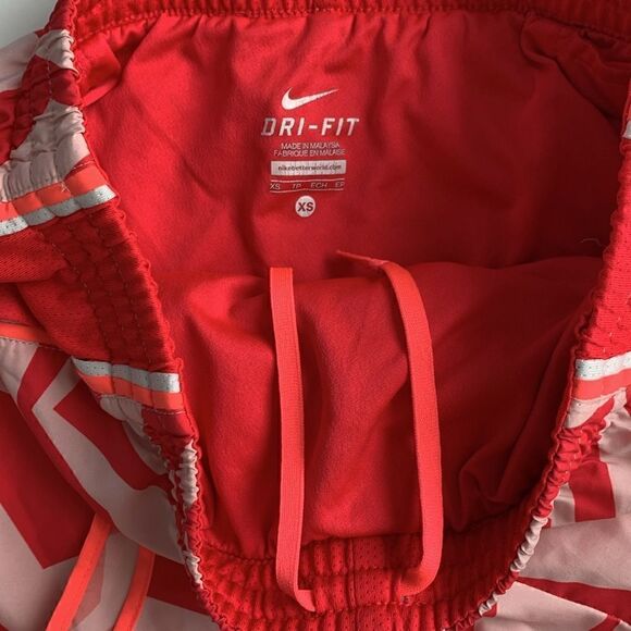 Nike Dri-Fit pink abstract running shorts size XS - Picture 5 of 9